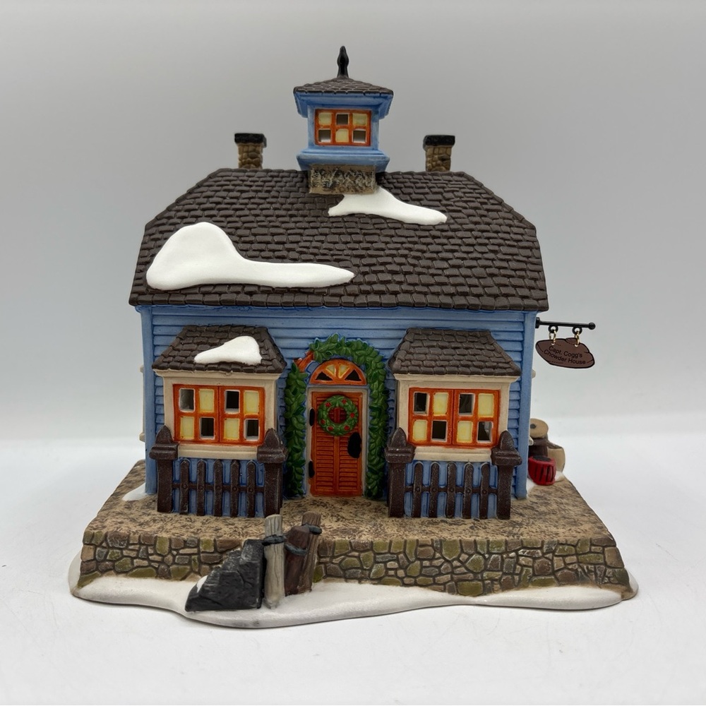 Department 56 1995 HVC‎ New England Village Series Chowder House 56571 Vintage